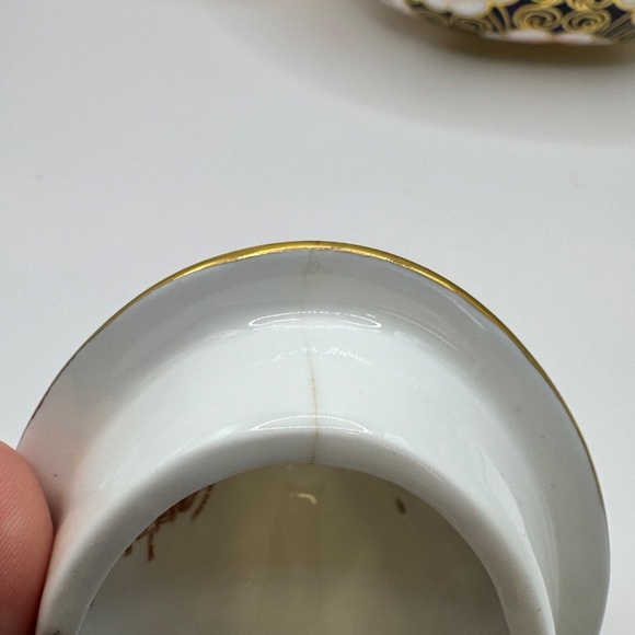 Royal Crown Derby Imari 2451 Partial Teapot. Large 6 cup teapot dated 1939. - Picture 14 of 17